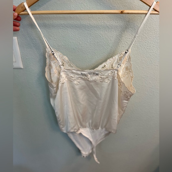 Abercrombie and fitch bodysuit - Picture 2 of 4